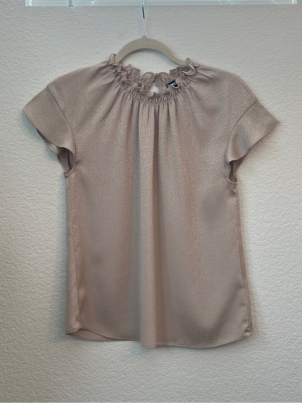Express Satin Ruffle-Neck Blouse - Champagne XS